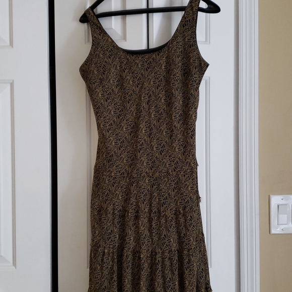 Dress - Picture 5 of 6